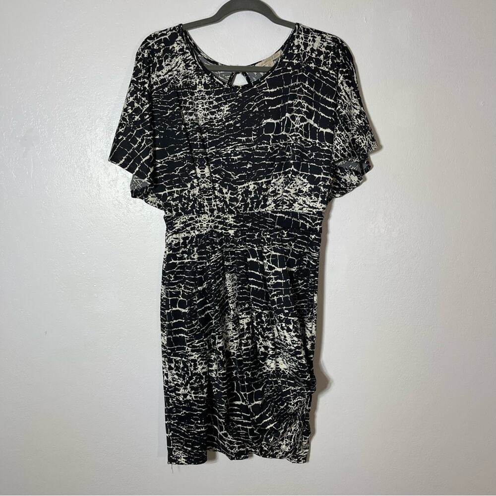 Jonathan Martin, Cool Flowy Faux Wrap Dress. Size Medium. Excellent condition!